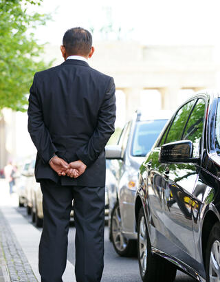 Devenir Chauffeur De Taxi : Fiche Métier, Formation, Diplôme ...